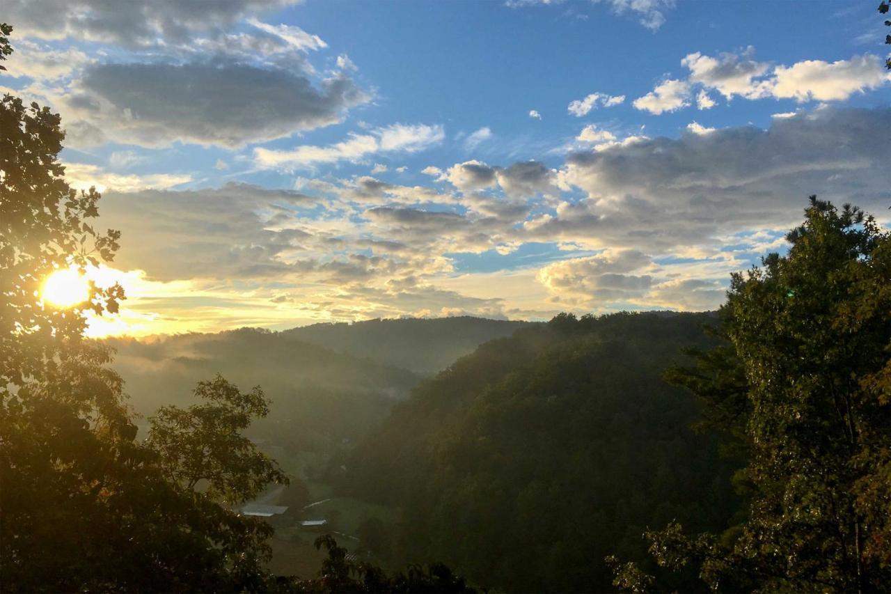 Pigeon Forge Scenic Solitude With Private Hot Tub! ภายนอก รูปภาพ